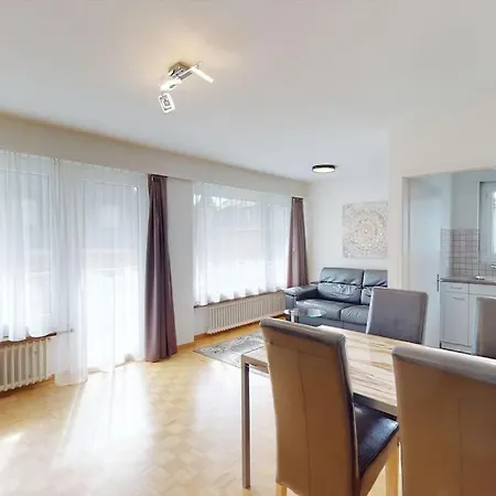 Apartment Very 1br Flat With Sunny Balcony - Sky4 *