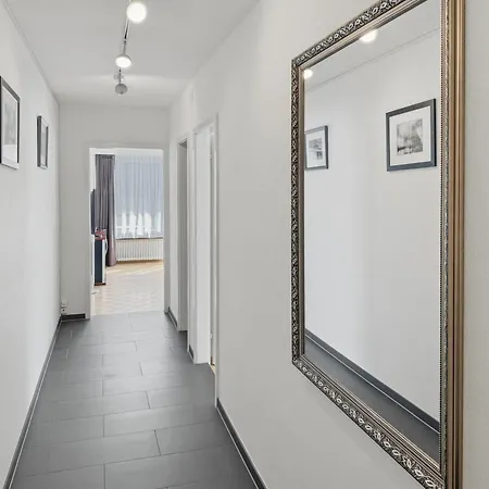 Lägenhet Very 1br Flat With Sunny Balcony - Sky4