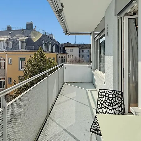 Very 1br Flat With Sunny Balcony - Sky4 Zürih