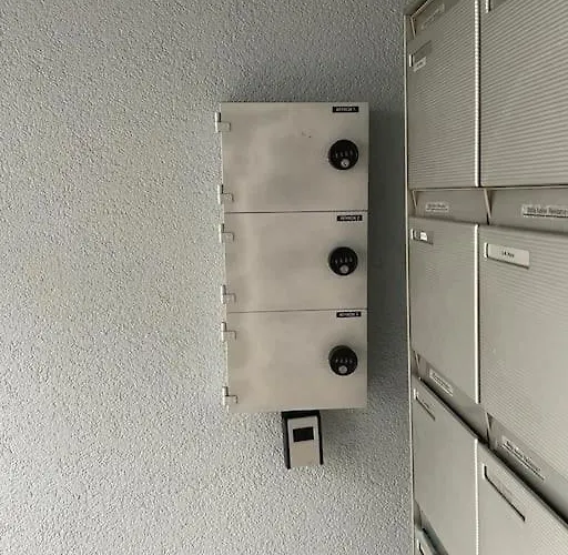 Very 1br Flat With Sunny Balcony - Sky4