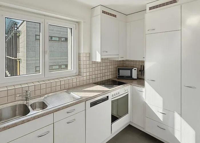 Very 1br Flat With Sunny Balcony - Sky4 Daire Zürih