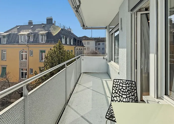 Very 1br Flat With Sunny Balcony - Sky4 Zürich