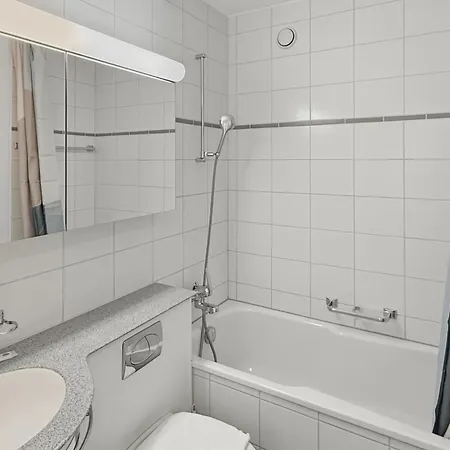 Very 1br Flat With Sunny Balcony - Sky4 شقة *