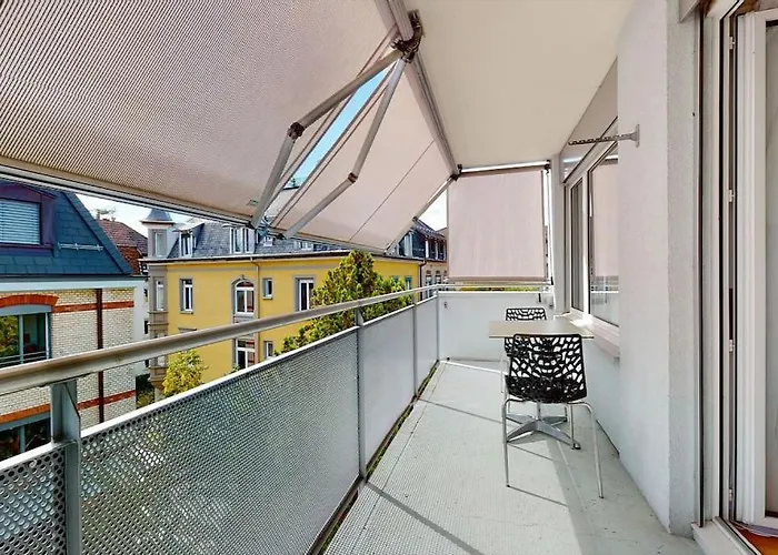 Very 1br Flat With Sunny Balcony - Sky4 شقة