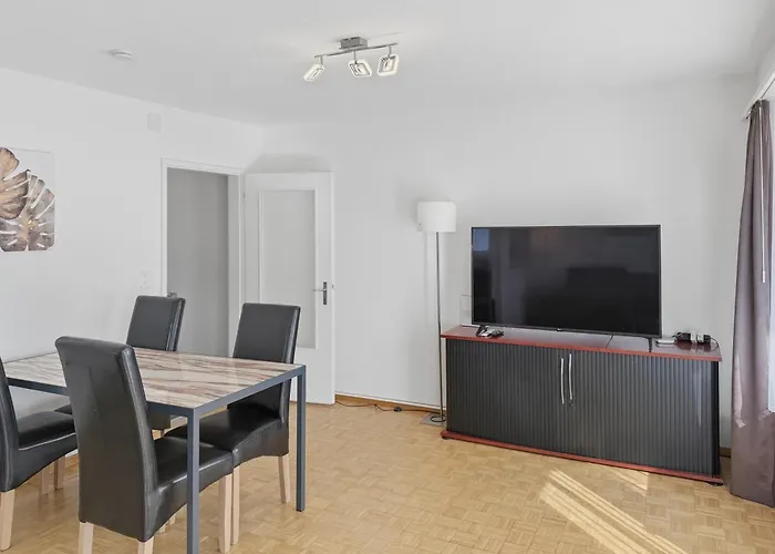 Very 1br Flat With Sunny Balcony - Sky4 Zurich